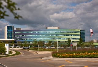 Front parking lot view Mercy West Hospital